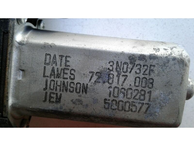 Recambio de elevalunas delantero derecho para opel corsa d selective referencia OEM IAM 13188483  