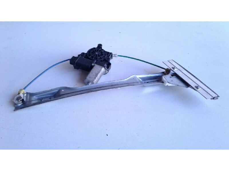 Recambio de elevalunas delantero izquierdo para opel corsa d selective referencia OEM IAM 13188482  