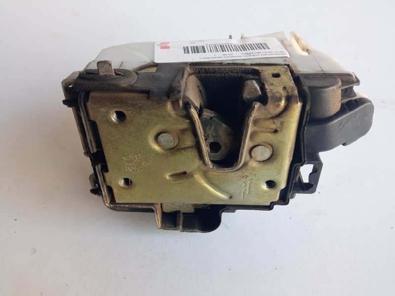 Recambio de cerradura puerta trasera derecha para seat ibiza (6k) básico referencia OEM IAM 6K4839016  