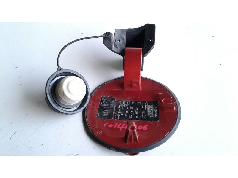 Recambio de tapa exterior combustible para opel corsa d selective referencia OEM IAM 13183307  