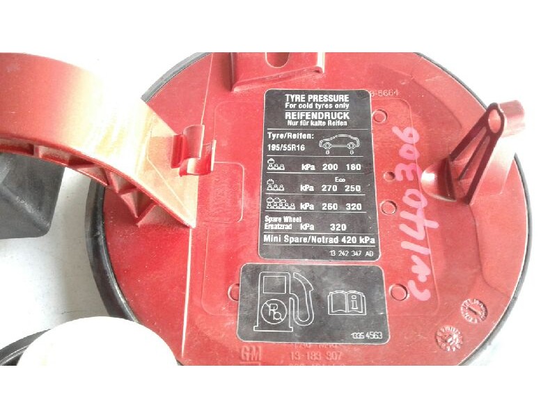 Recambio de tapa exterior combustible para opel corsa d selective referencia OEM IAM 13183307  