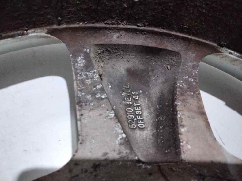 Recambio de llanta aluminio para kia sorento 2.5 crdi emotion referencia OEM IAM 175TORNILLOS ET45 