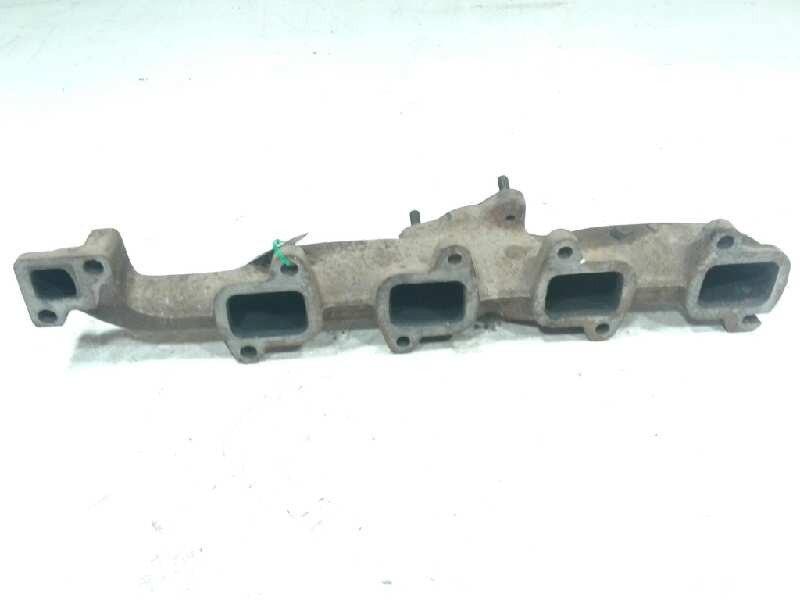 Recambio de colector escape para opel monterey ltd referencia OEM IAM D3253Z  