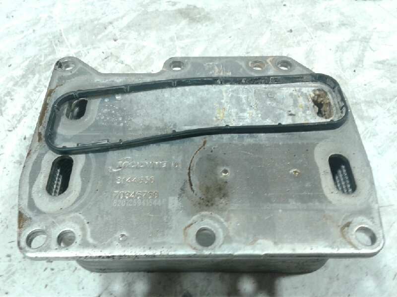 Recambio de enfriador aceite motor para renault trafic caja cerrada (ab 4.01) 2.0 dci diesel cat referencia OEM IAM 31446768  