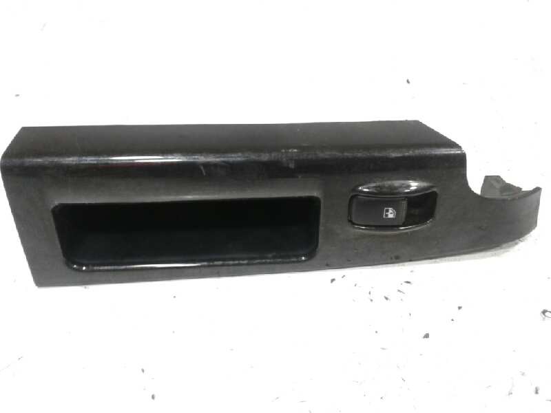 Recambio de mando elevalunas trasero derecho para kia sorento 2.5 crdi emotion referencia OEM IAM   