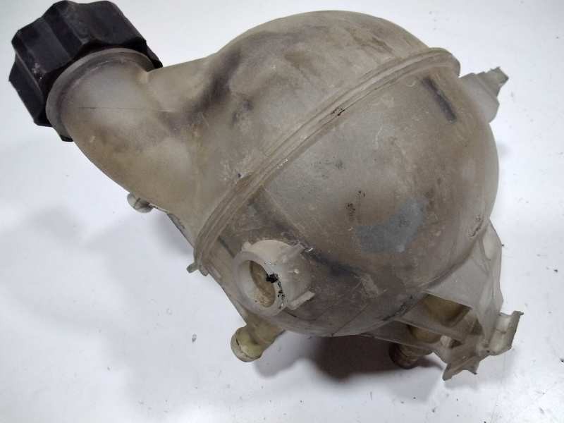 Recambio de deposito expansion para peugeot 1007 dolce referencia OEM IAM 9680151480  