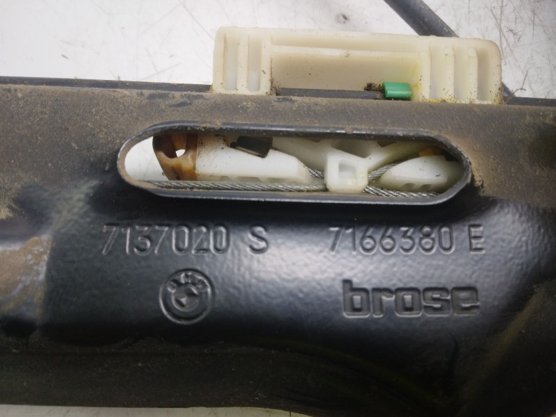 Recambio de elevalunas delantero derecho para bmw x5 (e70) 3.0d referencia OEM IAM 7166380E  