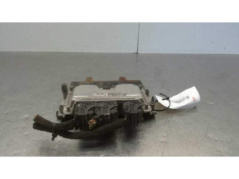 Recambio de centralita motor uce para citroën xsara berlina 1.6i 16v exclusive referencia OEM IAM 0261206606 9638765980 26FM1055