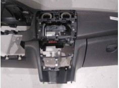 Recambio de salpicadero para dacia sandero laureate referencia OEM IAM    2