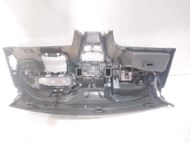 Recambio de salpicadero para dacia sandero laureate referencia OEM IAM   