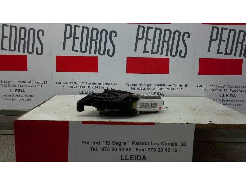 Recambio de motor elevalunas trasero izquierdo para volkswagen passat berlina (3b2) 1.9 tdi referencia OEM IAM  MOTOR ELEVALUNAS
