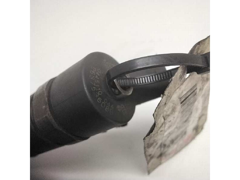 Recambio de inyector para citroen xsara picasso 2.0 hdi referencia OEM IAM 9637536080  