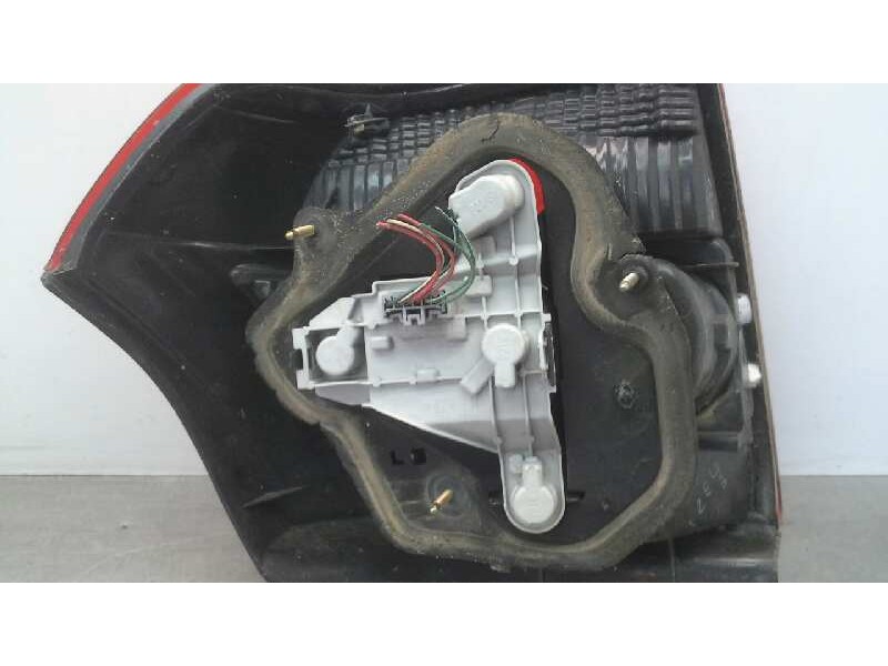 Recambio de piloto trasero izquierdo para toyota corolla (e12) 1.6 linea luna berlina referencia OEM IAM 8156113580  