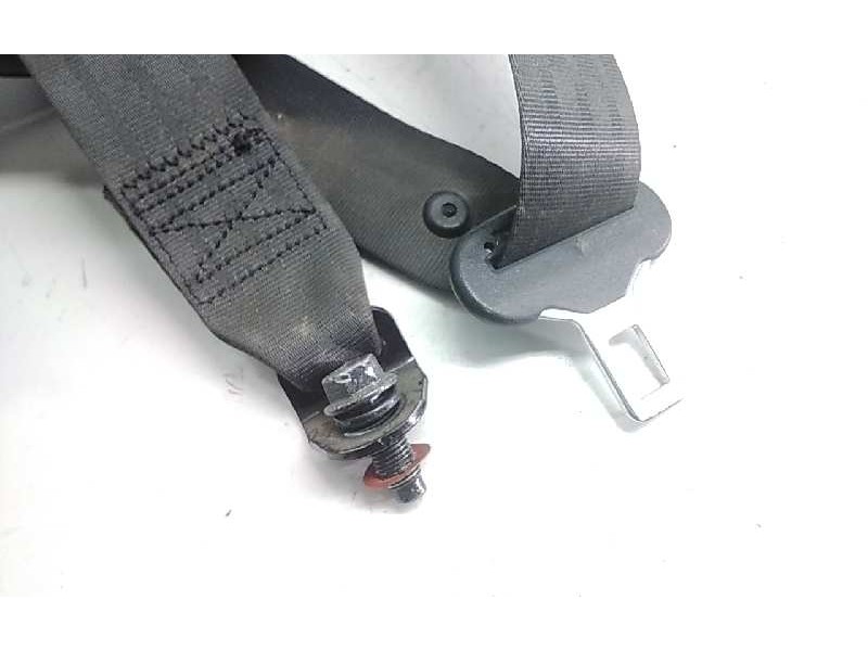 Recambio de cinturon seguridad trasero derecho para hyundai ix35 style awd referencia OEM IAM 898202Y200  