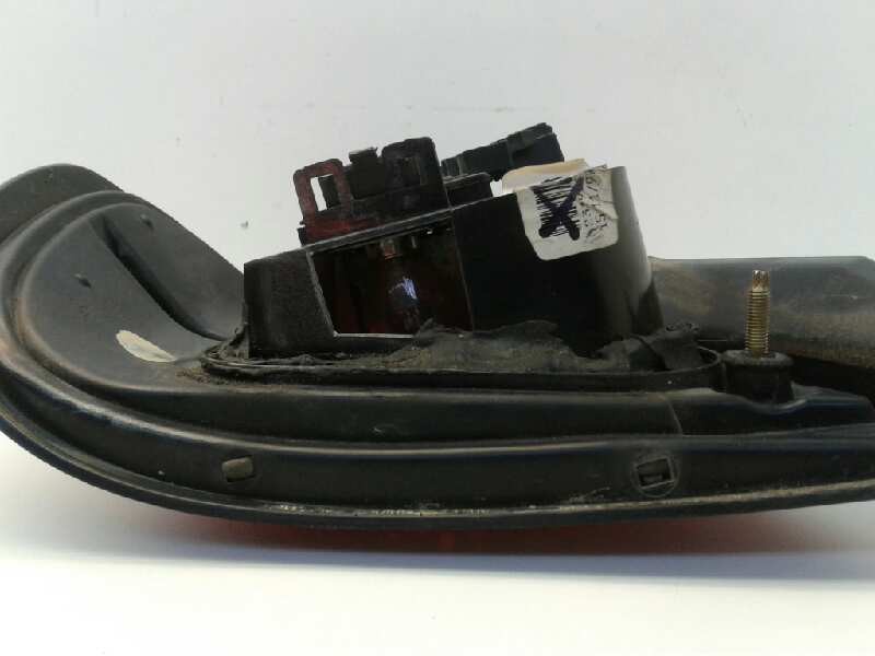 Recambio de piloto trasero derecho para nissan primera berlina (p11) slx referencia OEM IAM 265502F725  