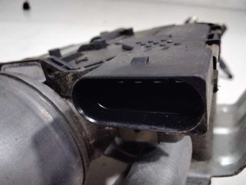 Recambio de motor limpia delantero para audi a3 (8v) ambiente referencia OEM IAM 8V1955119  