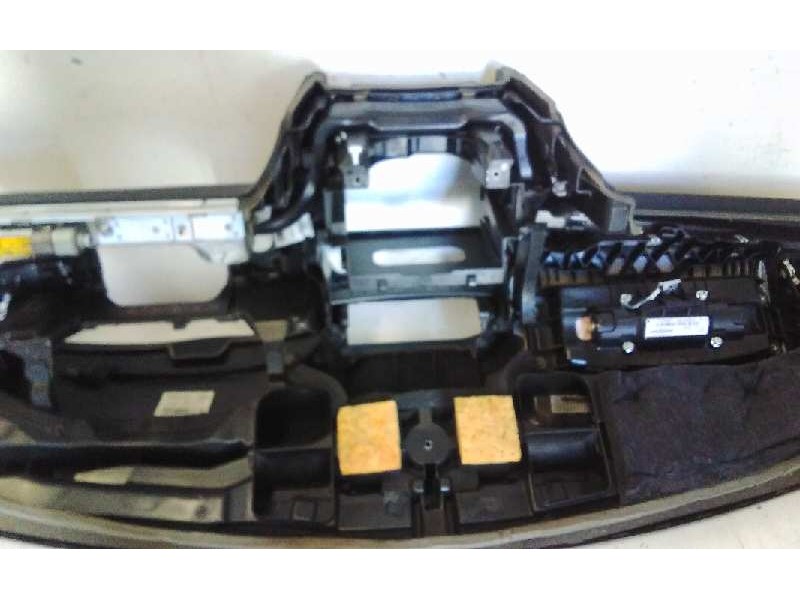 Recambio de salpicadero para mercedes clase clk (w207) coupe 250 cdi blueefficiency (207.303) referencia OEM IAM A2078320045  