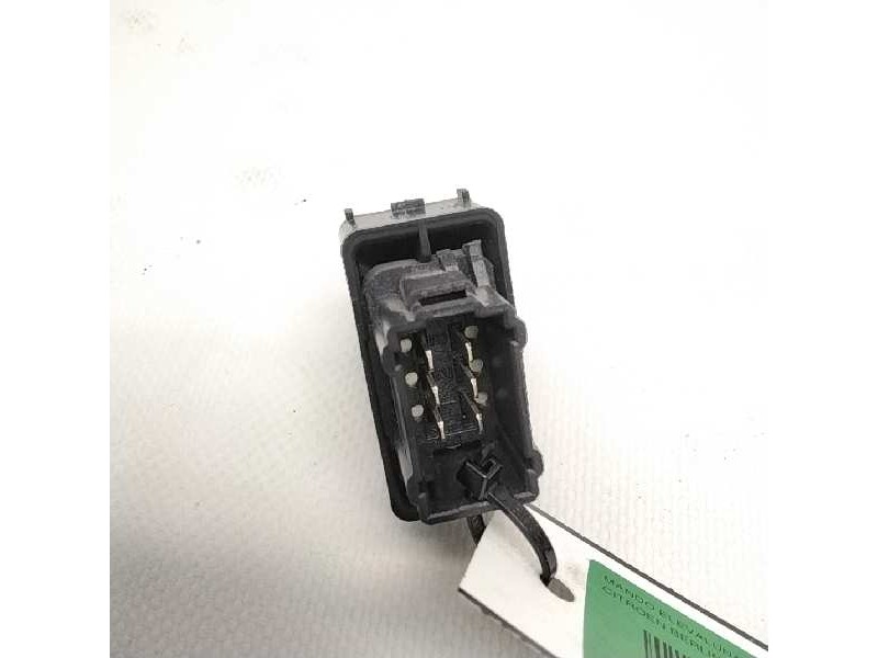 Recambio de mando elevalunas delantero derecho para citroen berlingo 1.6 16v hdi referencia OEM IAM   