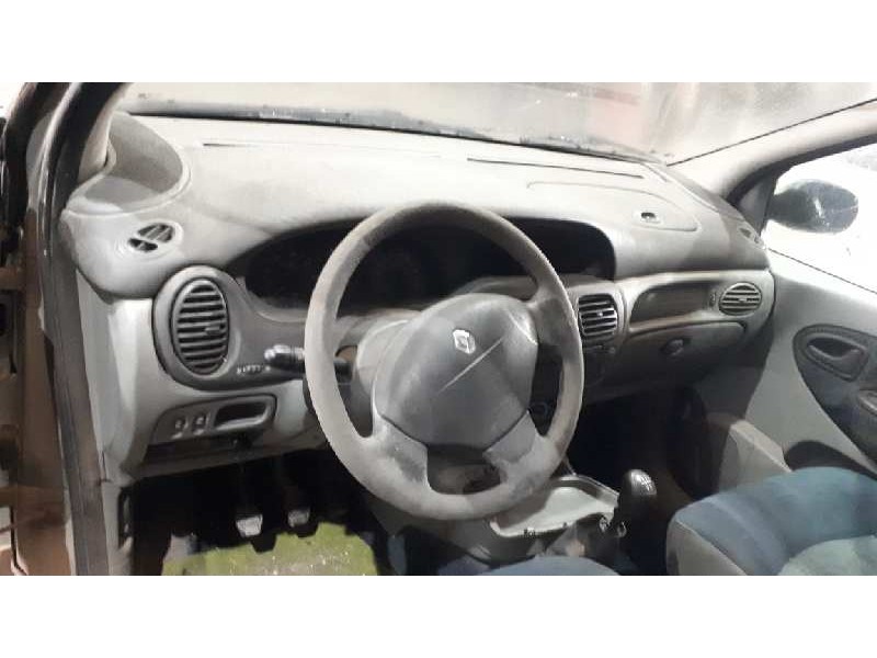 renault scenic (ja..) del año 2002