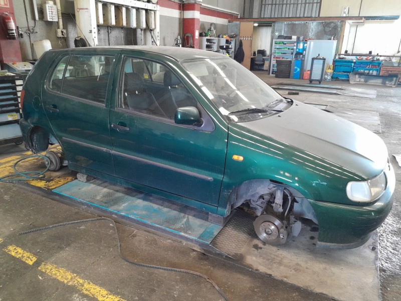 volkswagen polo berlina (6n1) del año 1999