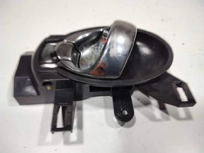 Recambio de maneta interior trasera izquierda para nissan juke (f15) acenta referencia OEM IAM   