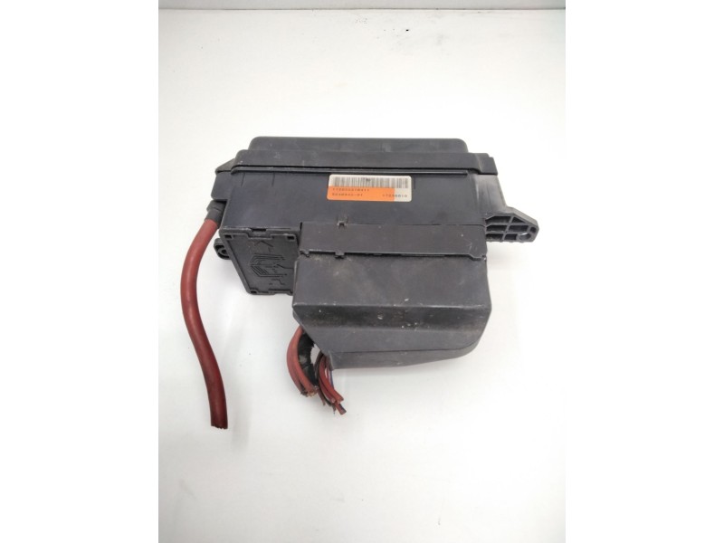 Recambio de caja fusibles para mini countryman (r60) one d referencia OEM IAM 112655210411  