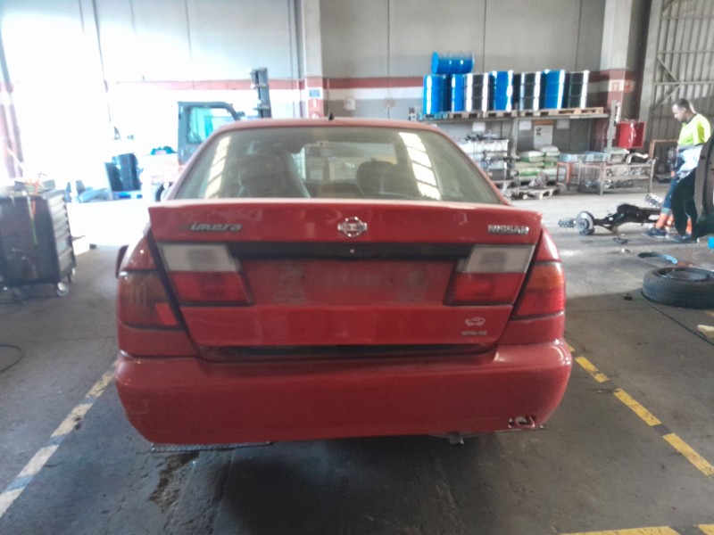 nissan primera berlina (p11) del año 1999