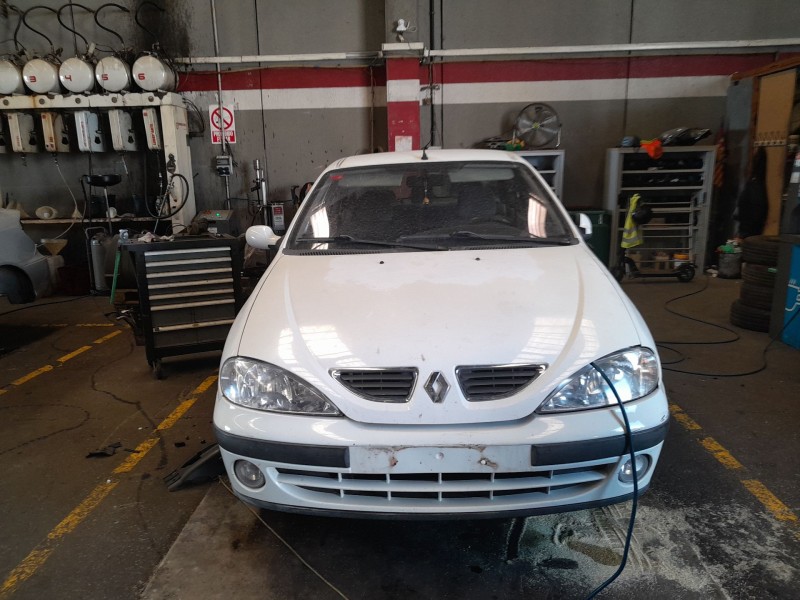 renault megane i fase 2 classic (la..) del año 2000
