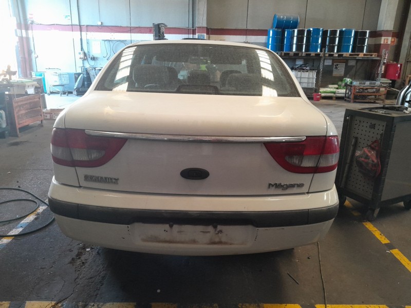 renault megane i fase 2 classic (la..) del año 2000