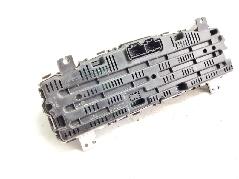 Recambio de cuadro instrumentos para dodge journey sxt referencia OEM IAM 244773  