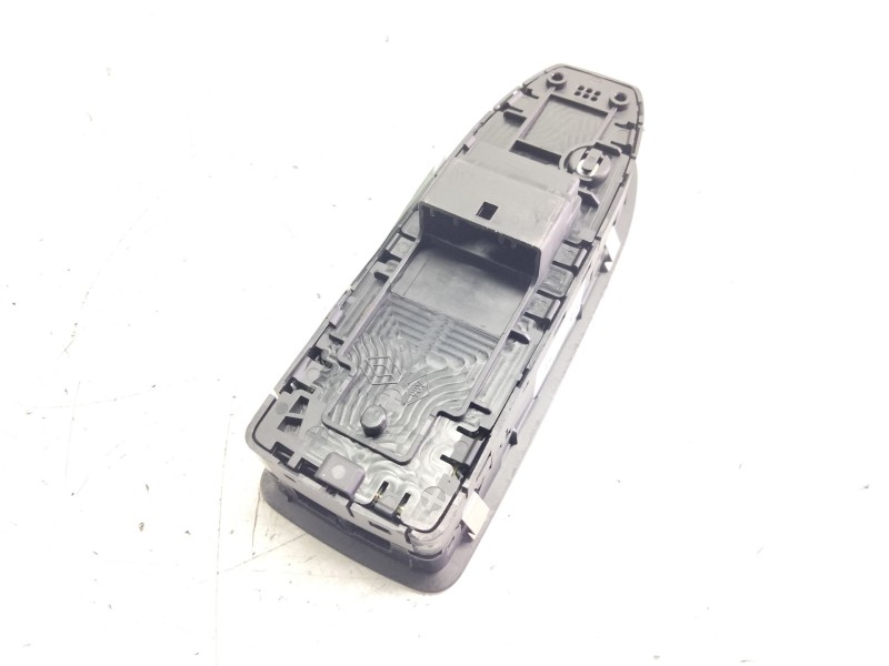 Recambio de mando elevalunas delantero izquierdo para renault arkana e-tech 1.6 hybrid referencia OEM IAM 210824A10622  