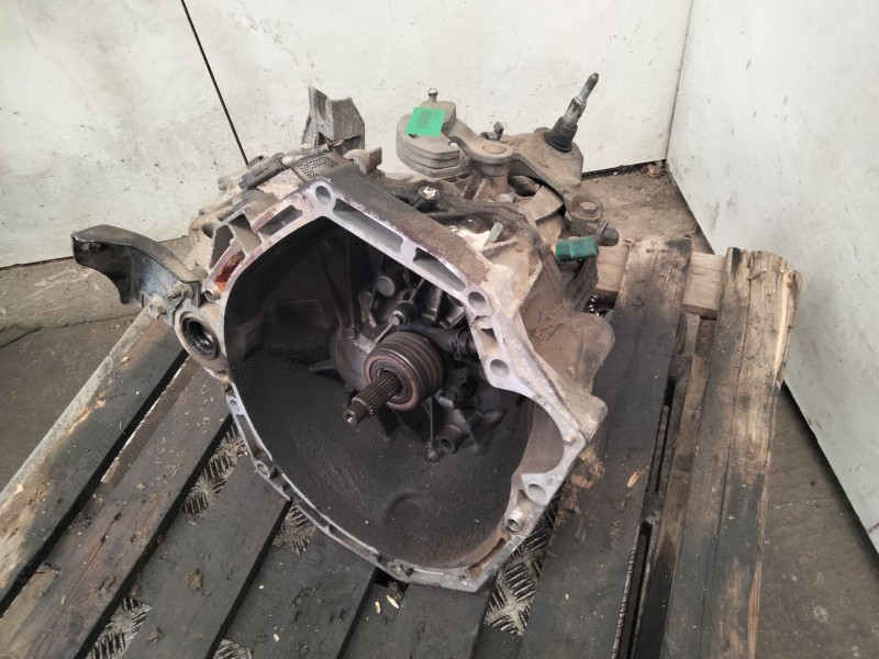 Recambio de caja cambios para renault scenic ii 1.5 dci diesel referencia OEM IAM  153817 