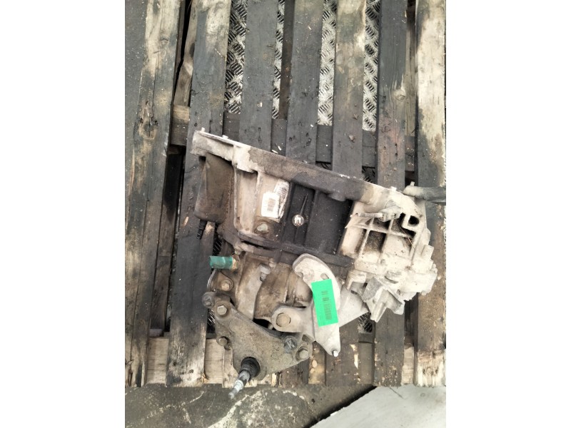 Recambio de caja cambios para renault scenic ii 1.5 dci diesel referencia OEM IAM  153817 