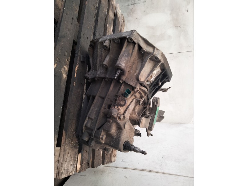 Recambio de caja cambios para renault scenic ii 1.5 dci diesel referencia OEM IAM  153817 