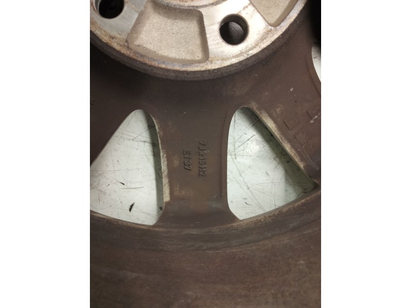 Recambio de llanta aluminio para volkswagen passat berlina (3b3) advance referencia OEM IAM 15-5-TORNILLOS ET37 