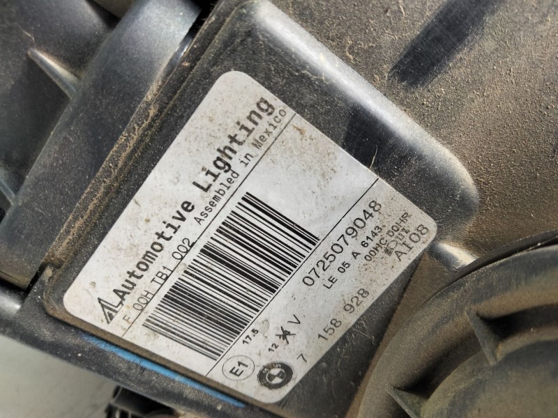 Recambio de faro derecho para bmw x5 (e70) 3.0d referencia OEM IAM 7158928  