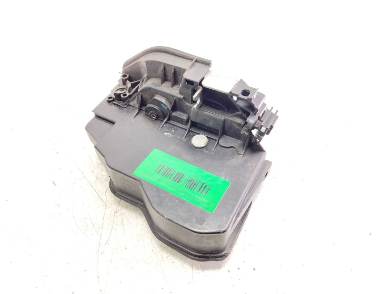 Recambio de cerradura puerta delantera izquierda para bmw serie 1 berlina (e81/e87) 116d referencia OEM IAM 7229461  