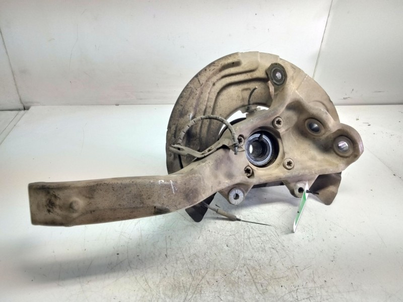 Recambio de mangueta delantera izquierda para bmw x5 (e70) 3.0d referencia OEM IAM 6773785  