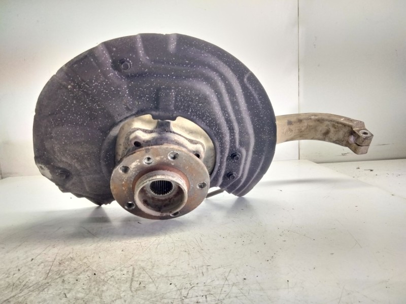 Recambio de mangueta delantera izquierda para bmw x5 (e70) 3.0d referencia OEM IAM 6773785  