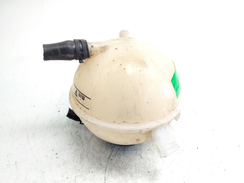 Recambio de deposito de agua para skoda yeti referencia OEM IAM 1K0121407A  