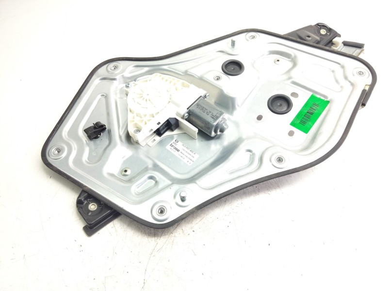 Recambio de elevalunas delantero derecho para skoda yeti referencia OEM IAM 5L0837402A  