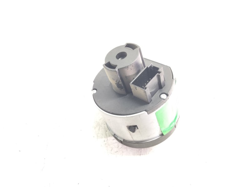 Recambio de mando luces para skoda yeti referencia OEM IAM 5L0941431E  