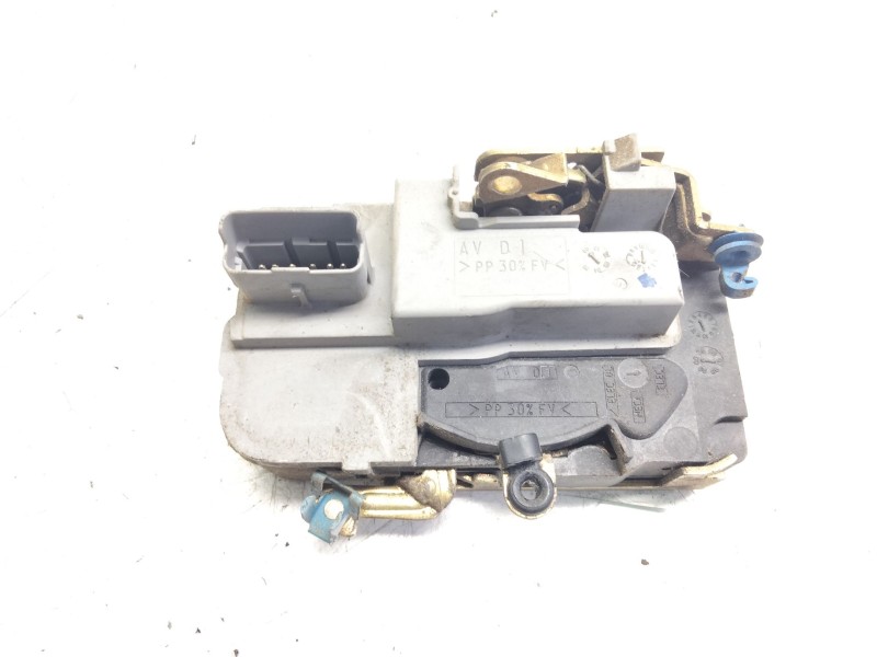 Recambio de cerradura puerta delantera derecha para citroen berlingo 1.4 referencia OEM IAM   