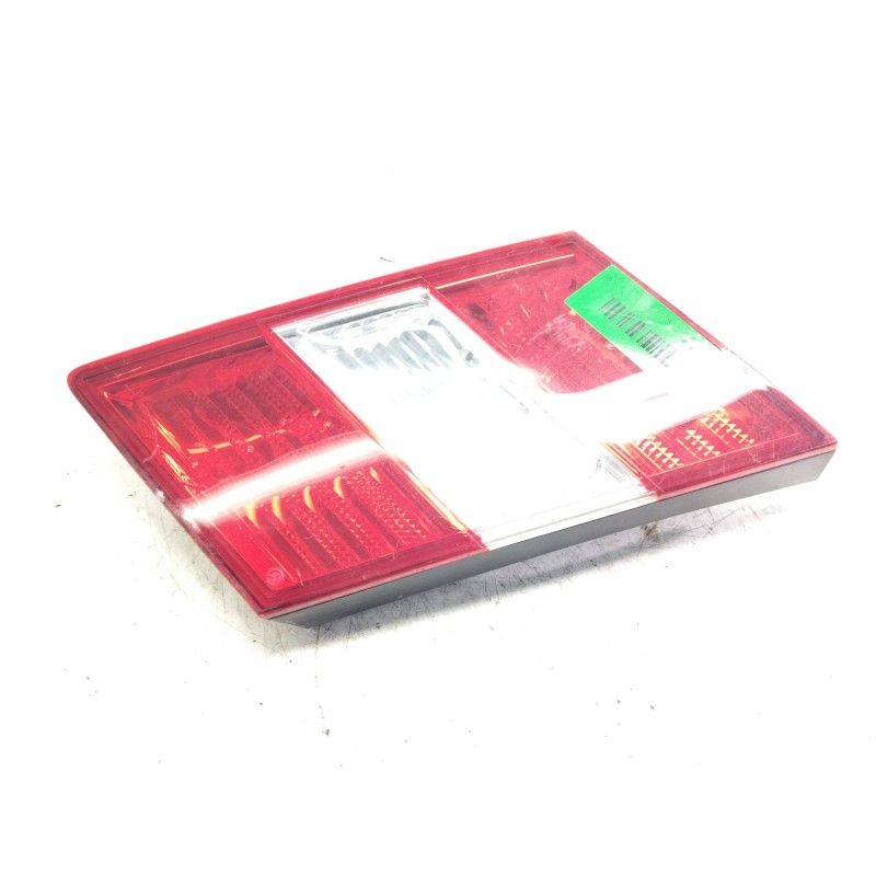 Recambio de piloto trasero derecho porton para mercedes clase clc (cl203) clc 220 cdi (la) (203.708) referencia OEM IAM A2038205