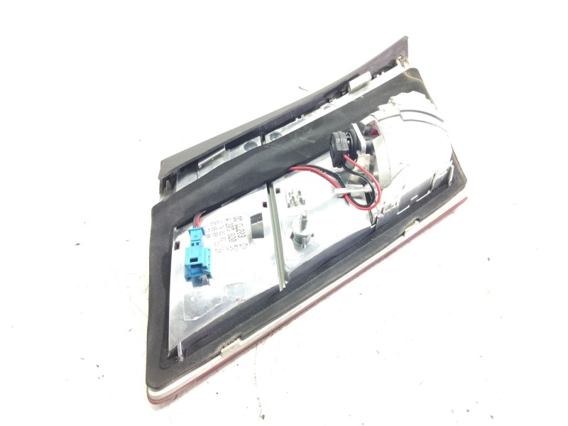 Recambio de piloto trasero derecho porton para mercedes clase clc (cl203) clc 220 cdi (la) (203.708) referencia OEM IAM A2038205