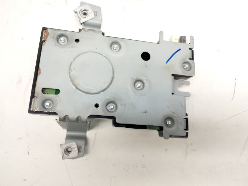 Recambio de antena para audi a3 (8p) 1.6 tdi ambiente referencia OEM IAM 8P4035225D  