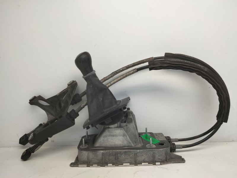 Recambio de palanca cambio para audi a3 (8p) 1.6 tdi ambiente referencia OEM IAM 1k0711049CG  