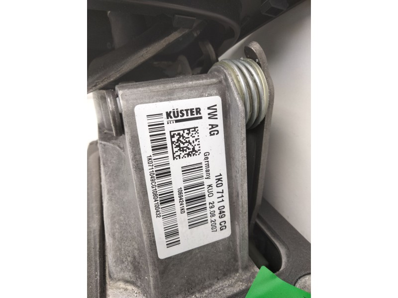 Recambio de palanca cambio para audi a3 (8p) 1.6 tdi ambiente referencia OEM IAM 1k0711049CG  