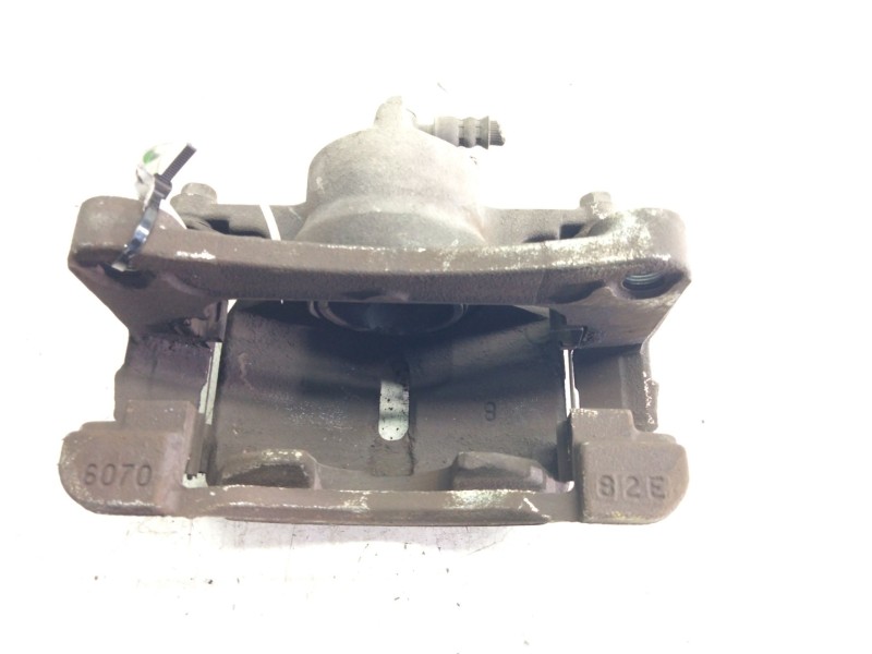 Recambio de pinza freno delantera derecha para mazda cx-5 2.0 cat referencia OEM IAM 6070  