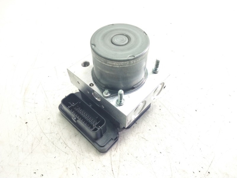 Recambio de abs para renault arkana e-tech 1.6 hybrid referencia OEM IAM 476606196R  